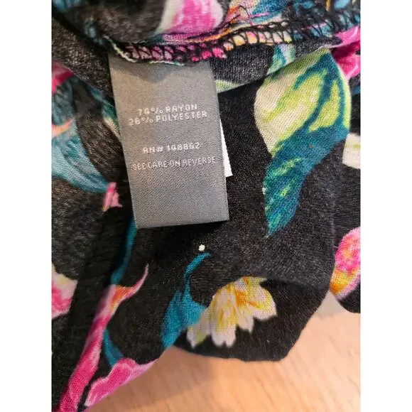 Torrid Maxi Washable Gauze Black Floral Caftan Cover-Up Dress Size 3 Rayon - Picture 9 of 9